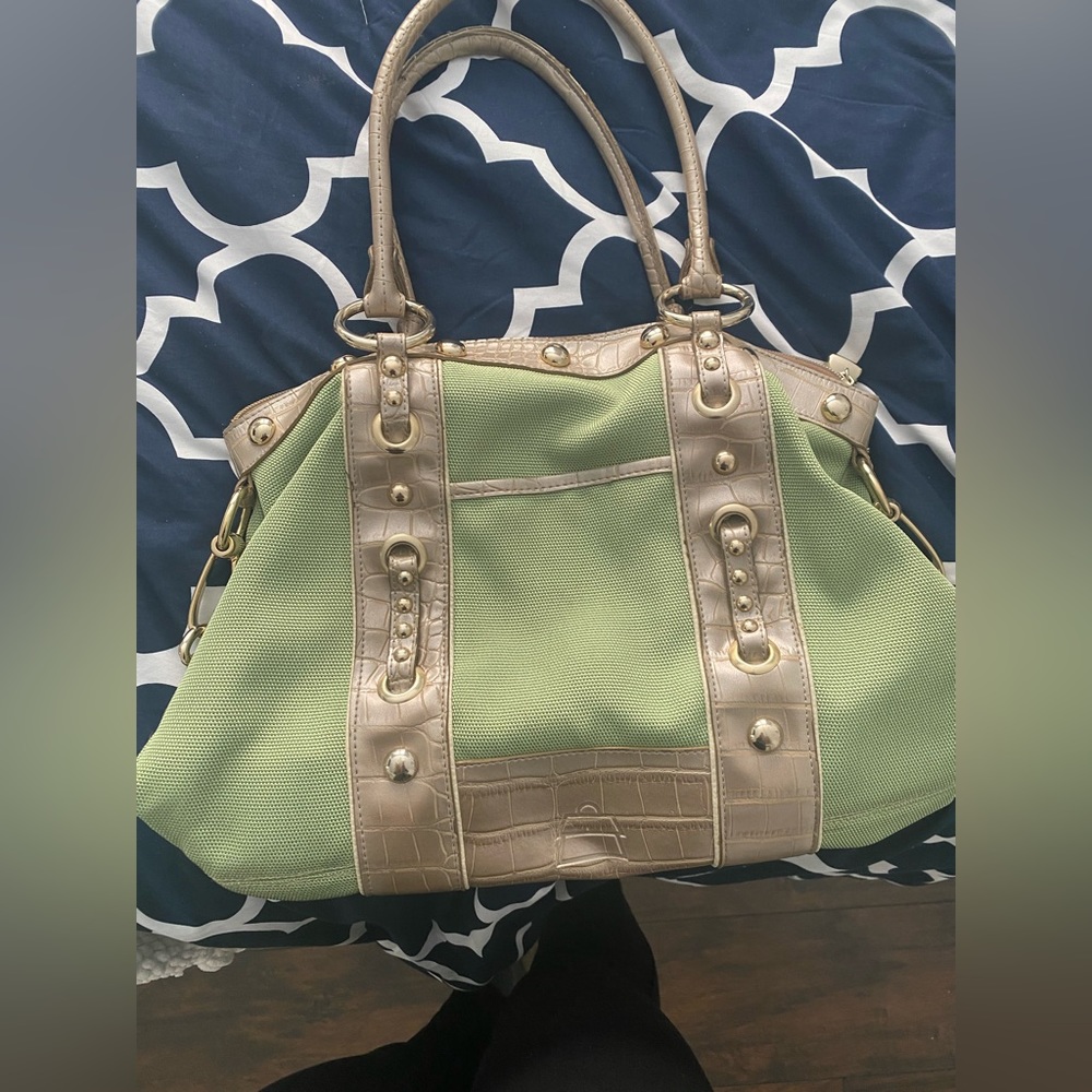 Kathy Ireland purse - lime green with gold details